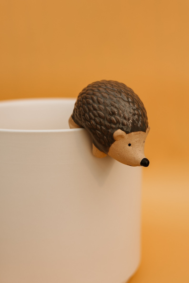 Ceramic Hedgehog Pot Hugger